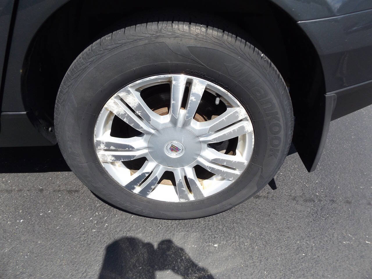 Used 2010 Cadillac SRX Luxury FWD image 17