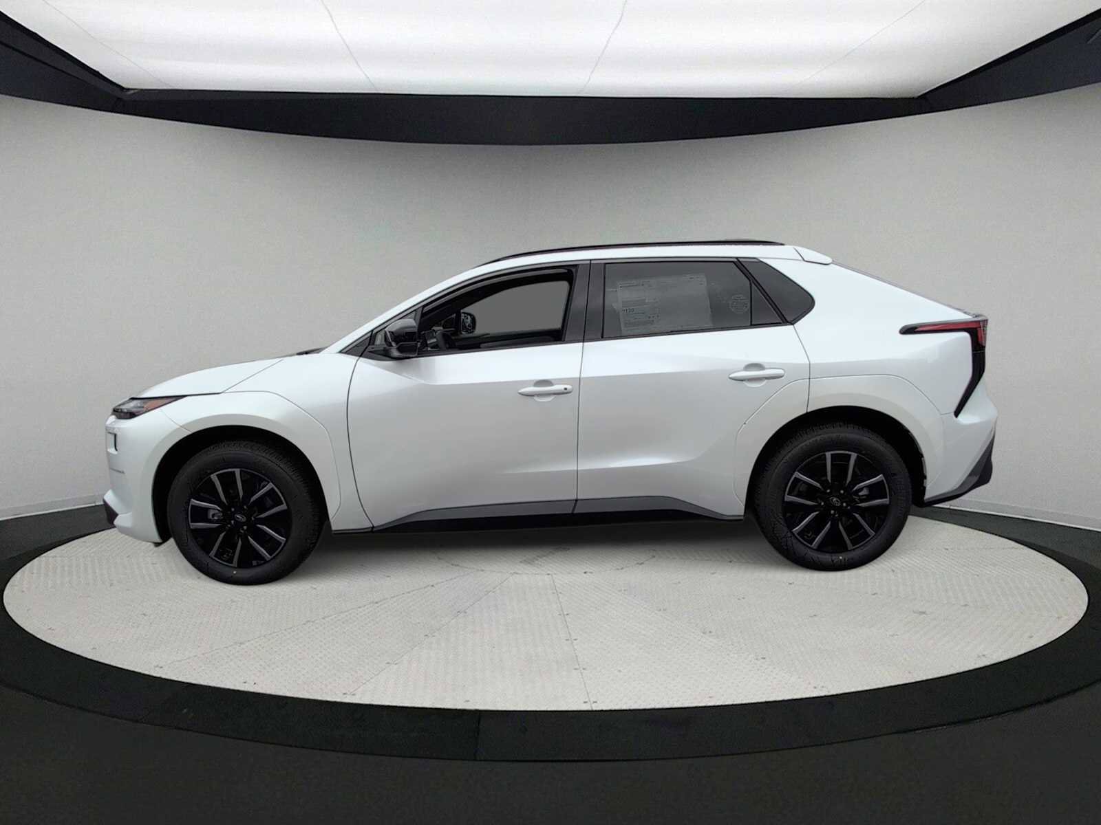 New 2026 Subaru Solterra Premium image 5