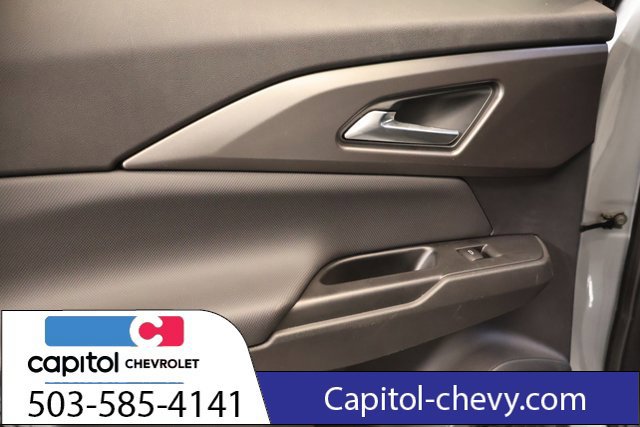 Used 2025 Chevrolet Equinox EV LT FWD image 29