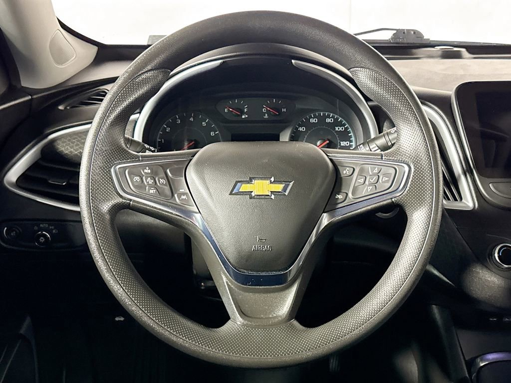 Used 2023 Chevrolet Malibu LT image 13
