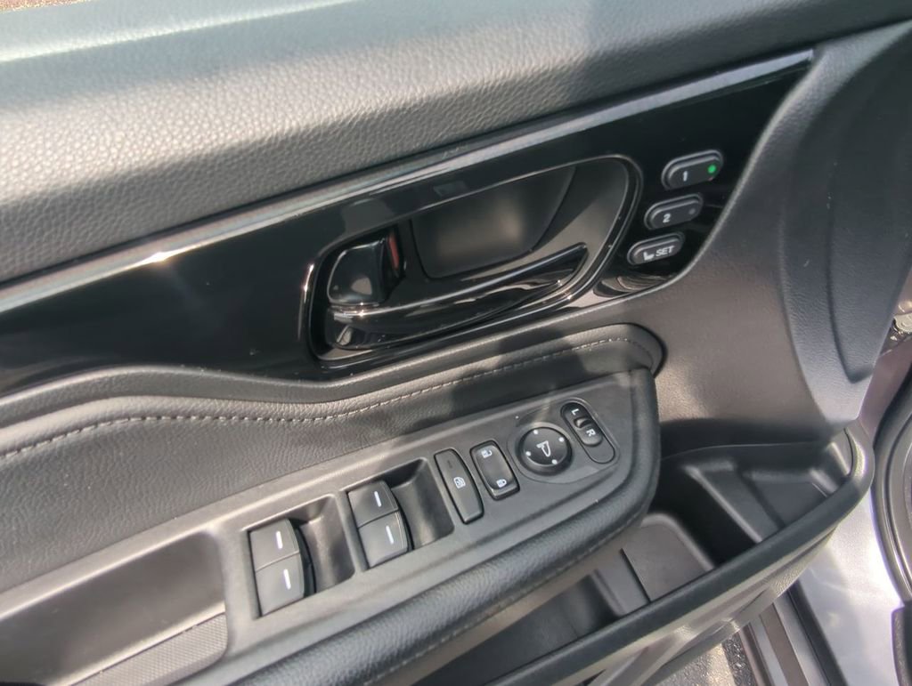 Used 2022 Honda Odyssey Touring image 19