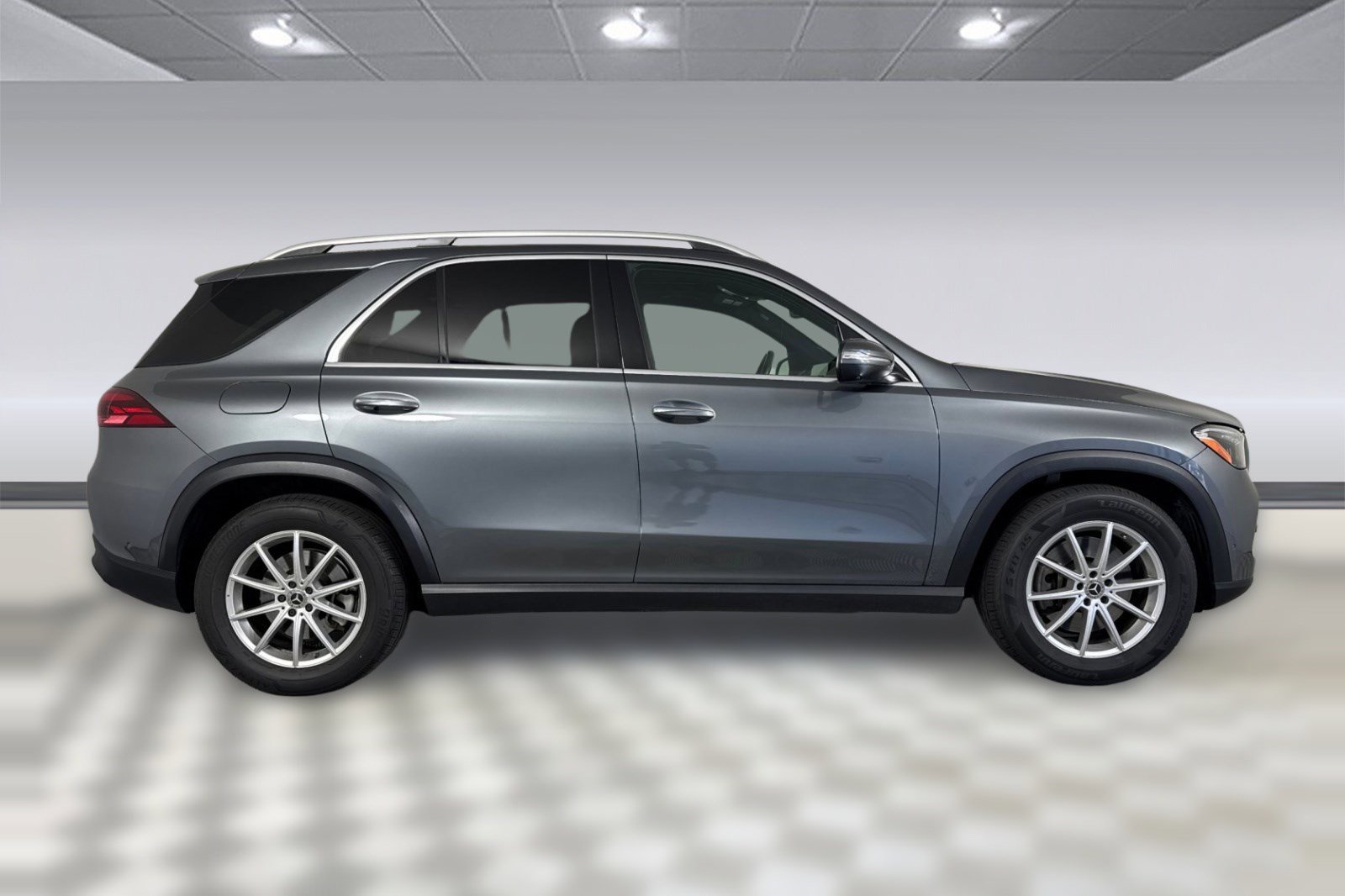 Used 2024 Mercedes-Benz GLE 450e 4MATIC image 8