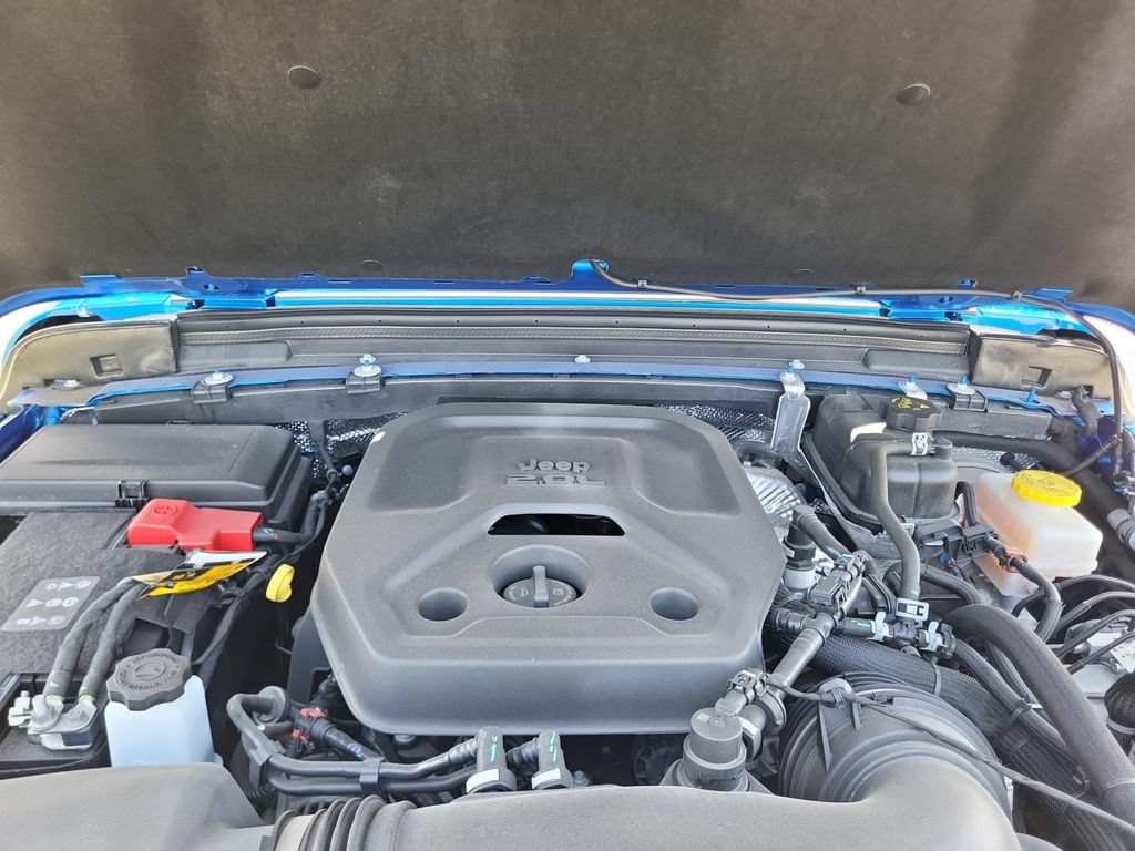 Used 2025 Jeep Wrangler Unlimited Sport AWD/4WD image 24