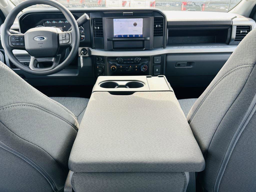 New 2026 Ford F250 XL w/ XL Chrome Package image 18