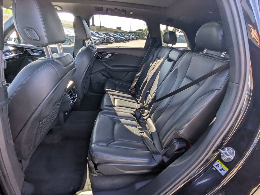 Used 2018 Audi Q7 3.0T Prestige image 27