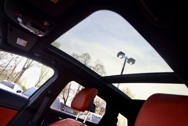 Certified 2025 Kia Sportage SX image 6