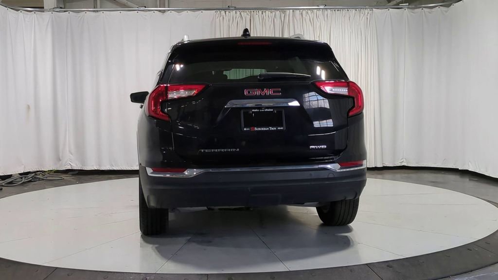 Used 2022 GMC Terrain SLT image 9