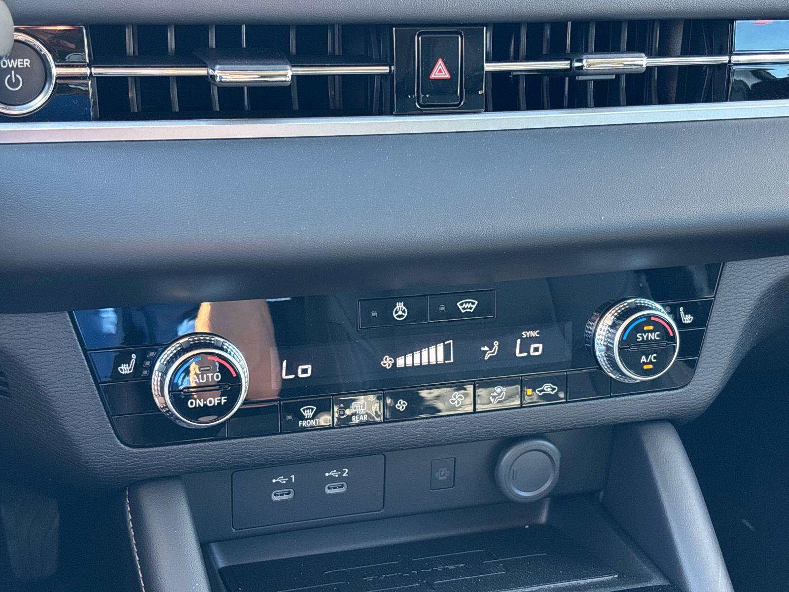 New 2026 Mitsubishi Outlander SE AWD/4WD image 10