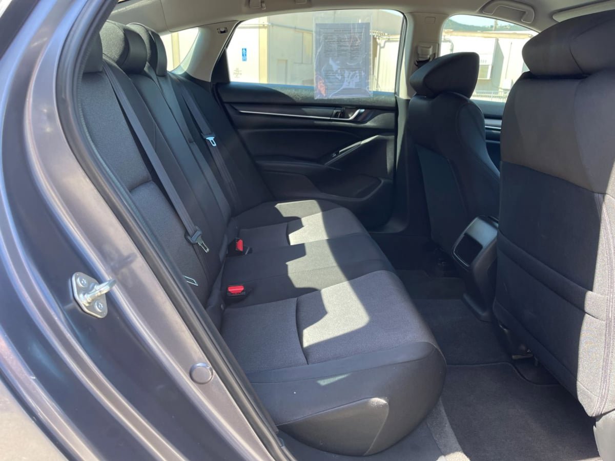 Used 2018 Honda Accord LX image 26