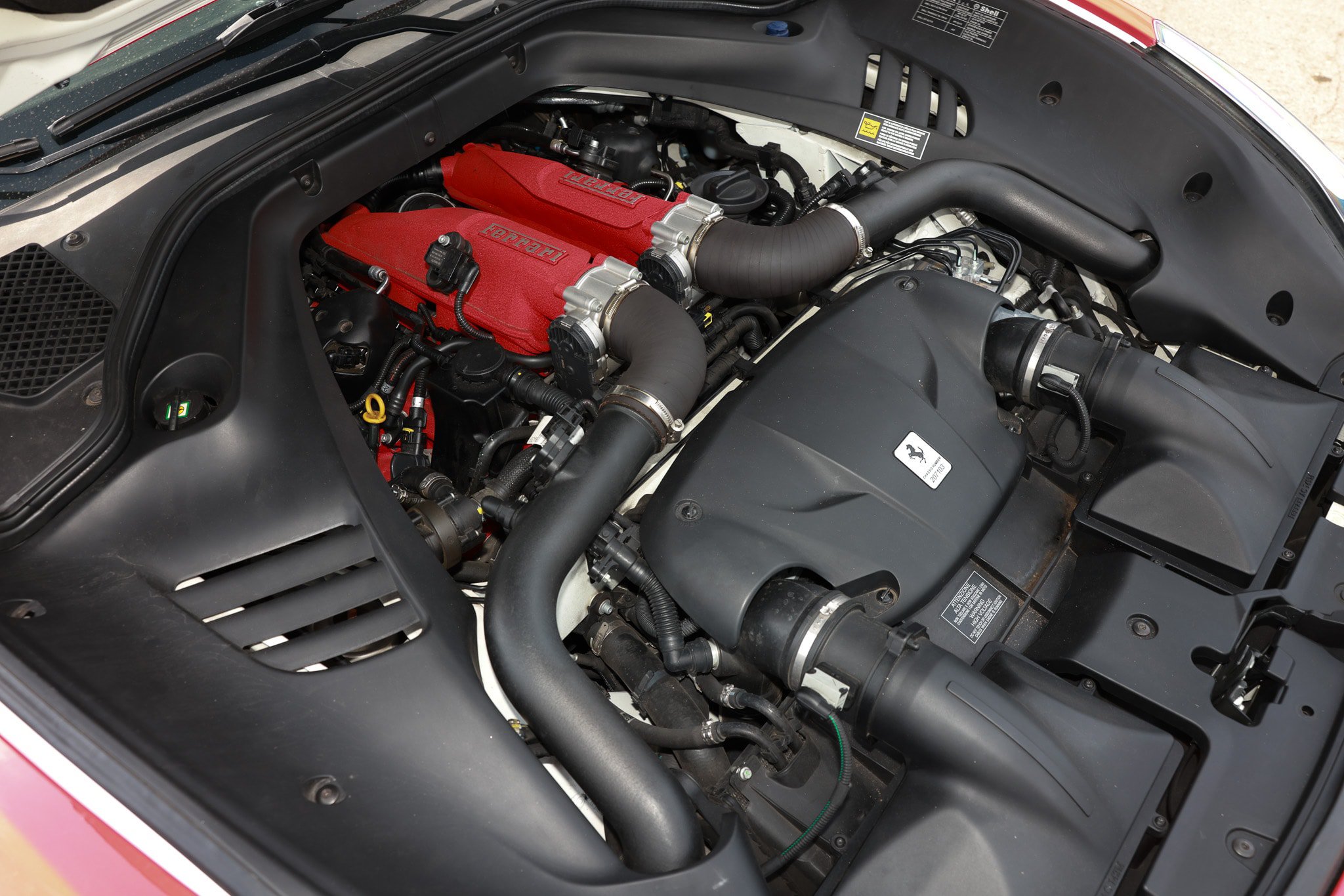 Used 2015 Ferrari California T RWD image 67