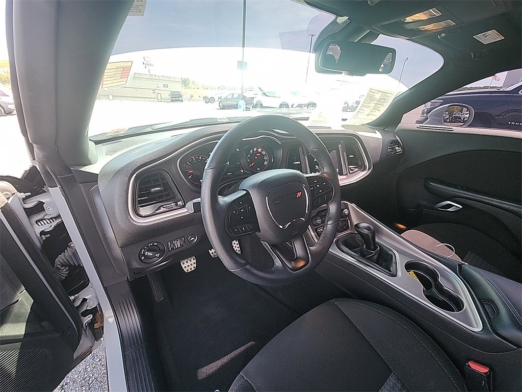 Used 2022 Dodge Challenger R/T w/ Blacktop Package image 14