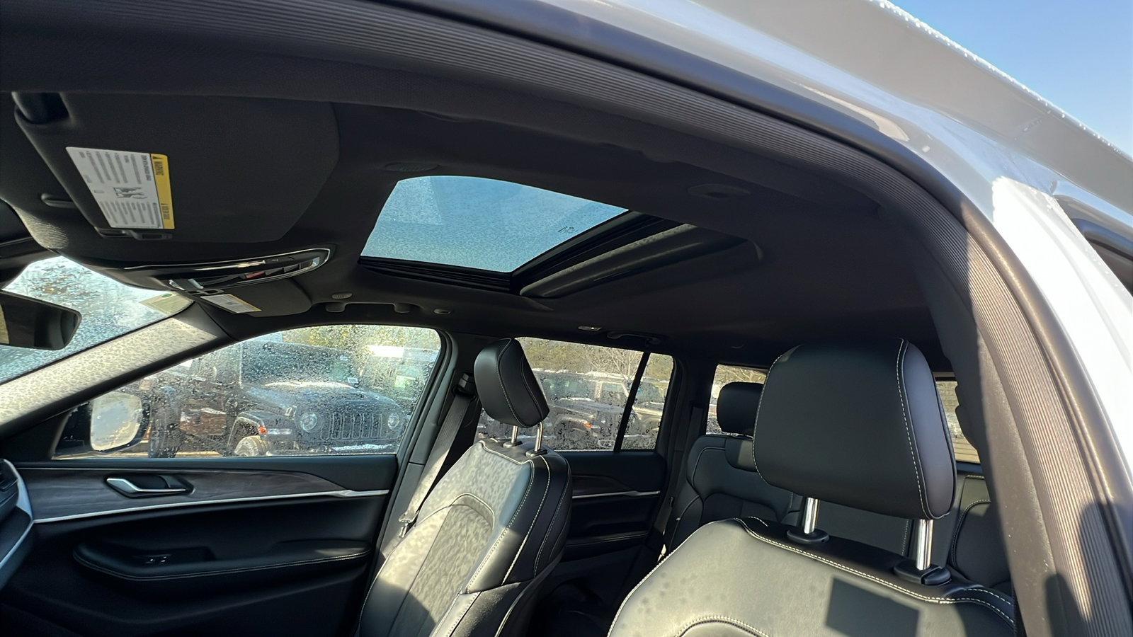 New 2026 Jeep Grand Cherokee Altitude image 17