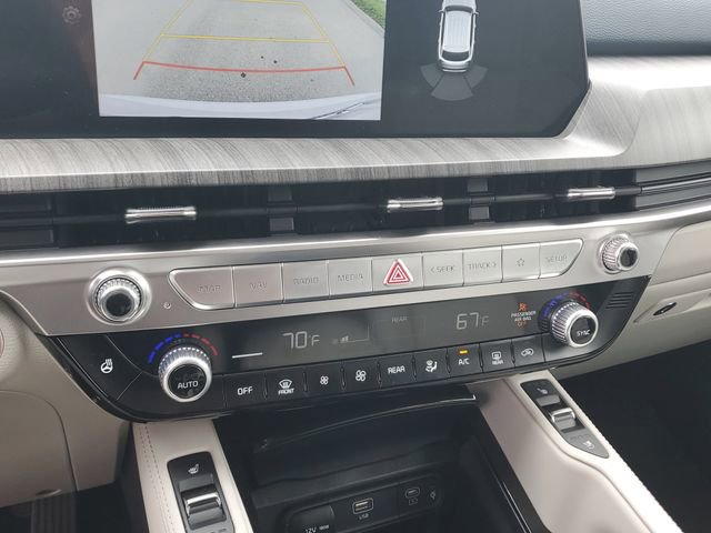 Certified 2024 Kia Telluride EX image 27
