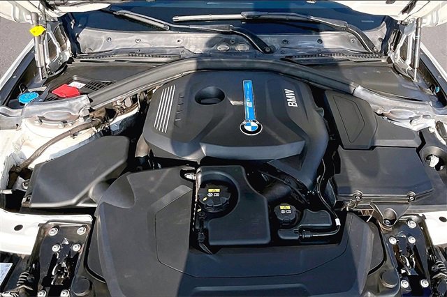 Used 2018 BMW 330e w/ Convenience Package image 9