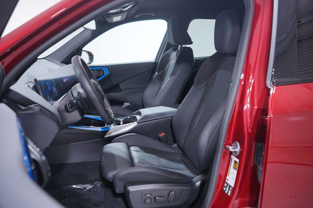 Used 2025 BMW X3 xDrive30i w/ M Sport Package image 7