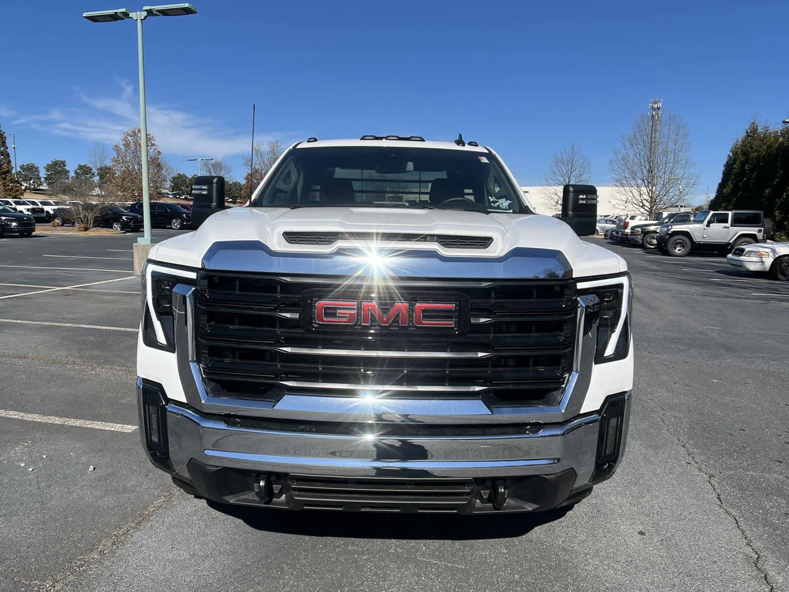 New 2025 GMC Sierra 3500 Pro w/ Convenience Package RWD video 2
