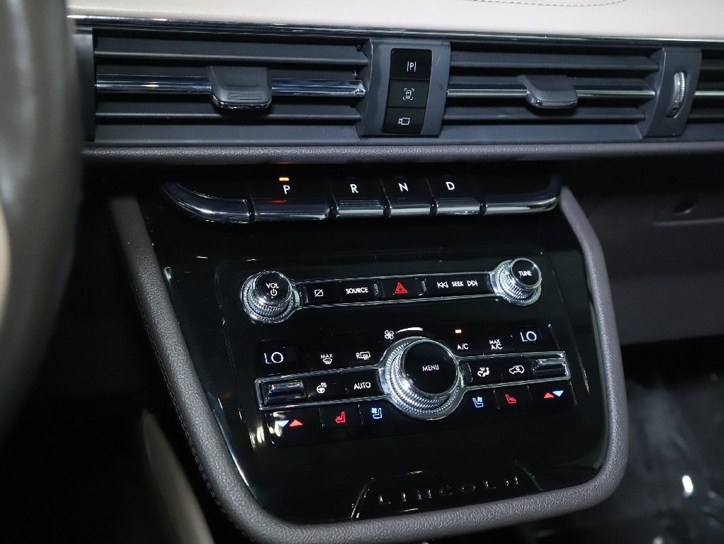 Used 2020 Lincoln Corsair AWD w/ Equipment Group 101A image 25