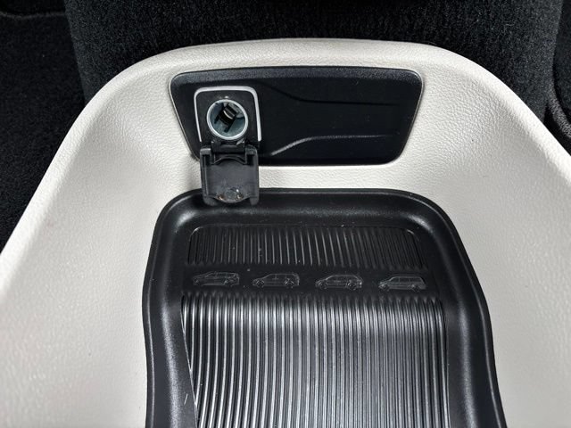 Used 2024 Chrysler Pacifica Touring-L FWD image 28