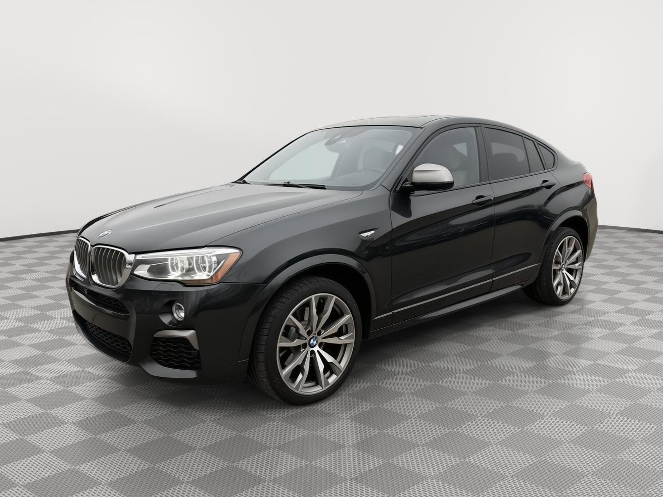 Used 2017 BMW X4 M40i image 3