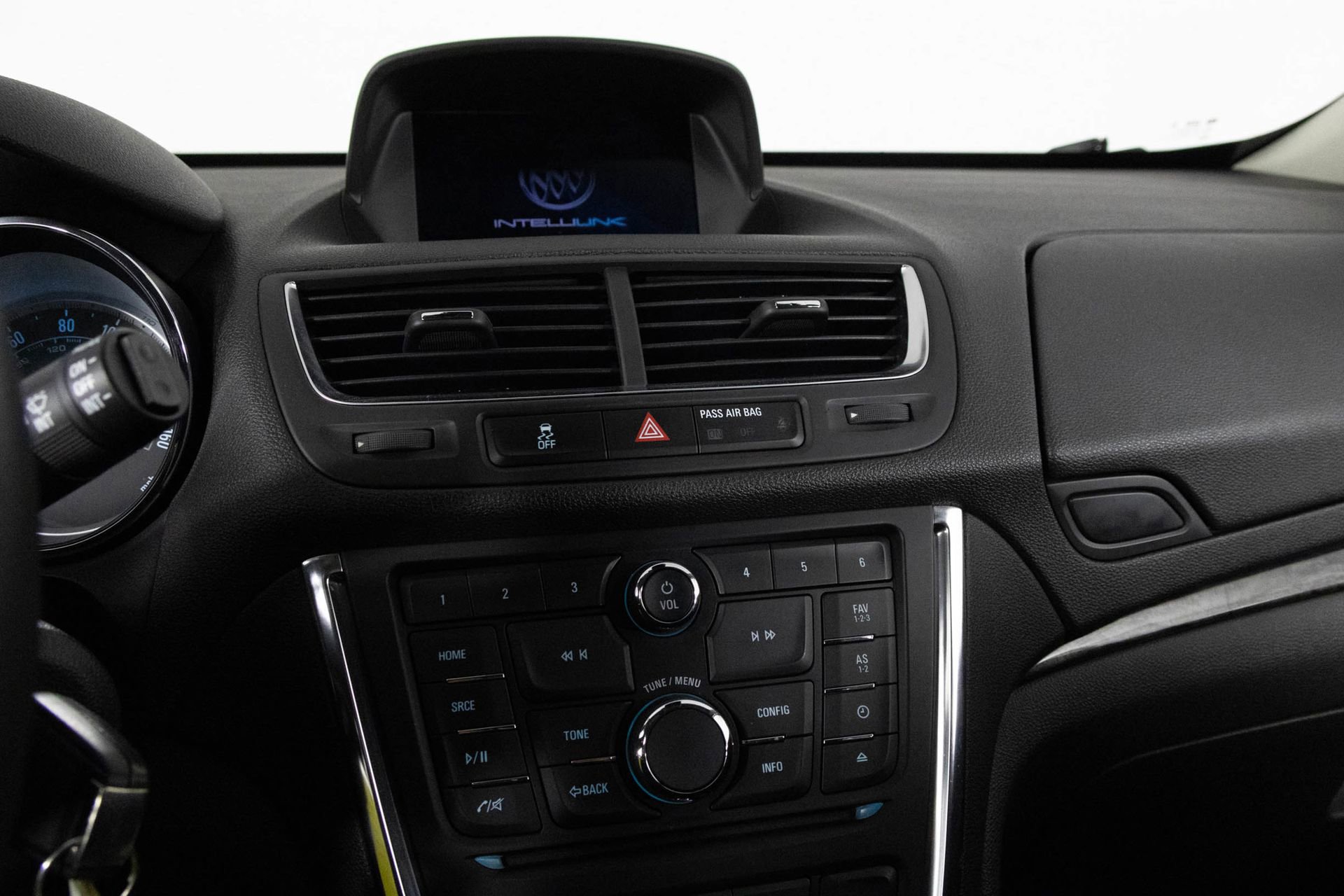 Used 2015 Buick Encore FWD image 23