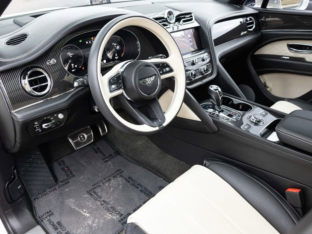 Used 2023 Bentley Bentayga Extended Wheelbase image 26