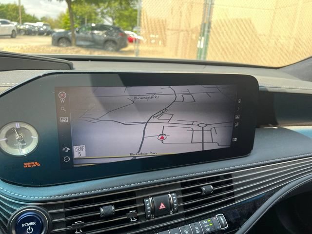 Used 2021 Lexus LS 500h AWD image 15