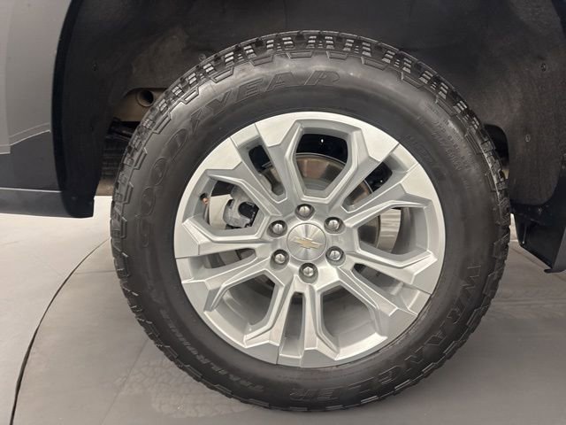 Certified 2024 Chevrolet Silverado 1500 LTZ w/ Z71 Off-Road Package image 11