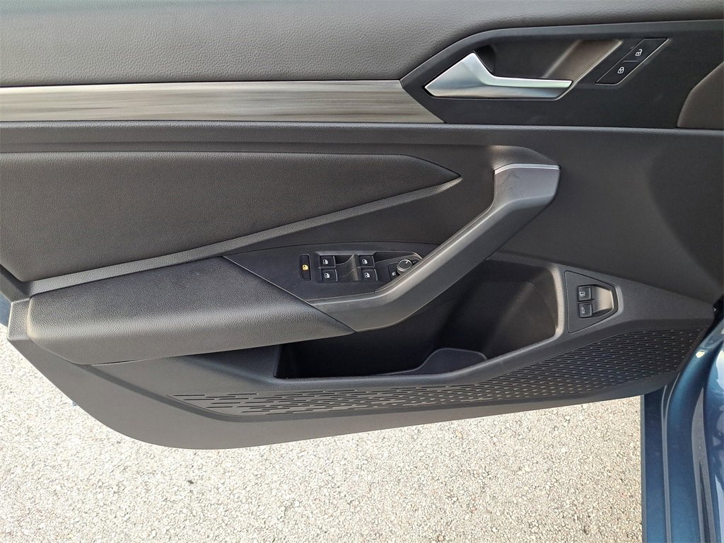 Used 2021 Volkswagen Jetta SEL image 17