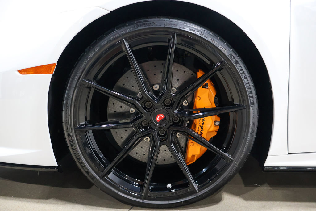 Used 2024 Lamborghini Huracan EVO image 37