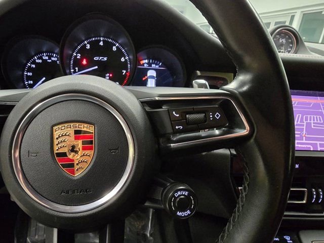 Used 2022 Porsche Macan GTS w/ Sport Chrono Package image 19