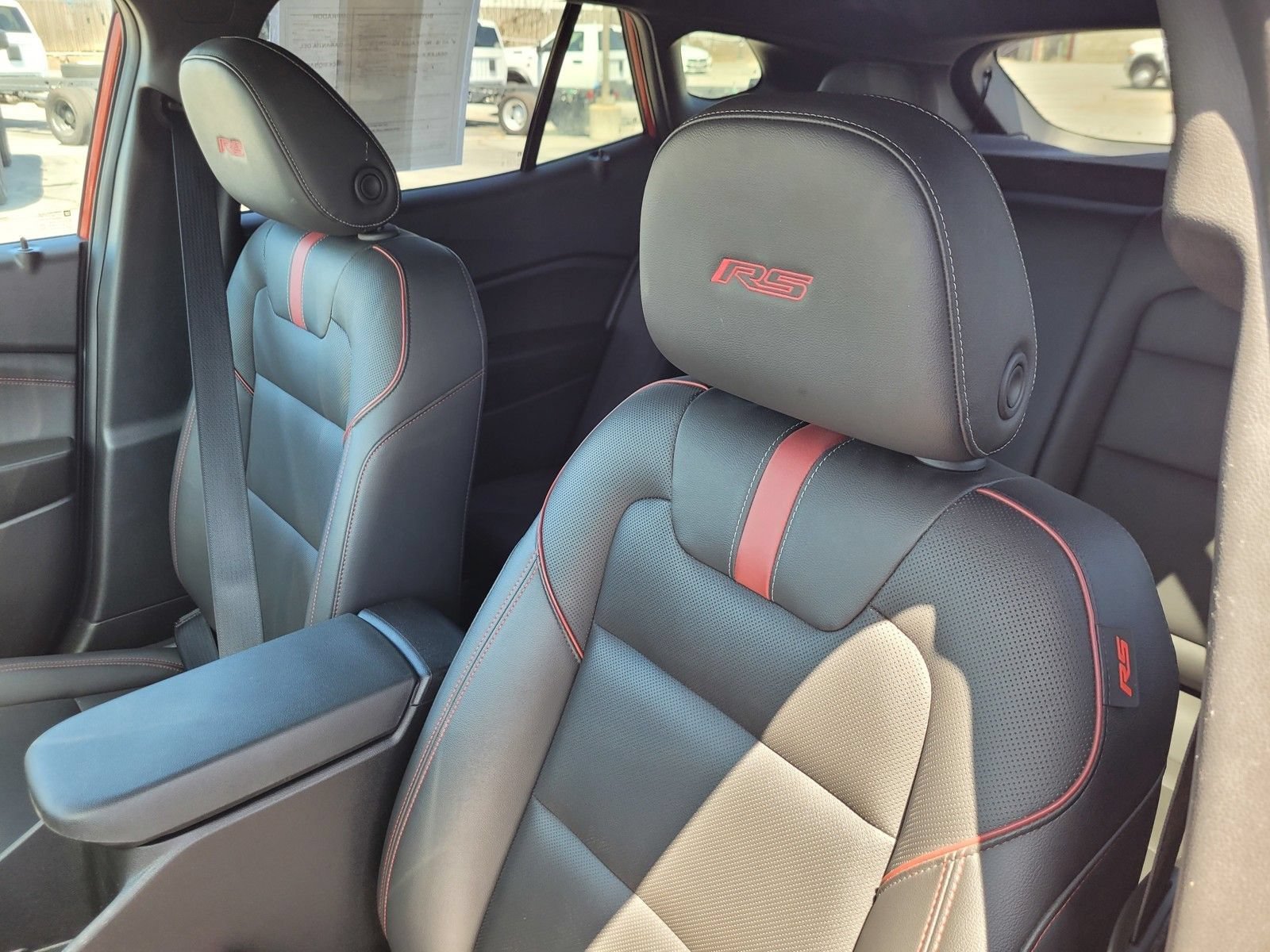 Used 2024 Chevrolet Trax RS FWD image 17
