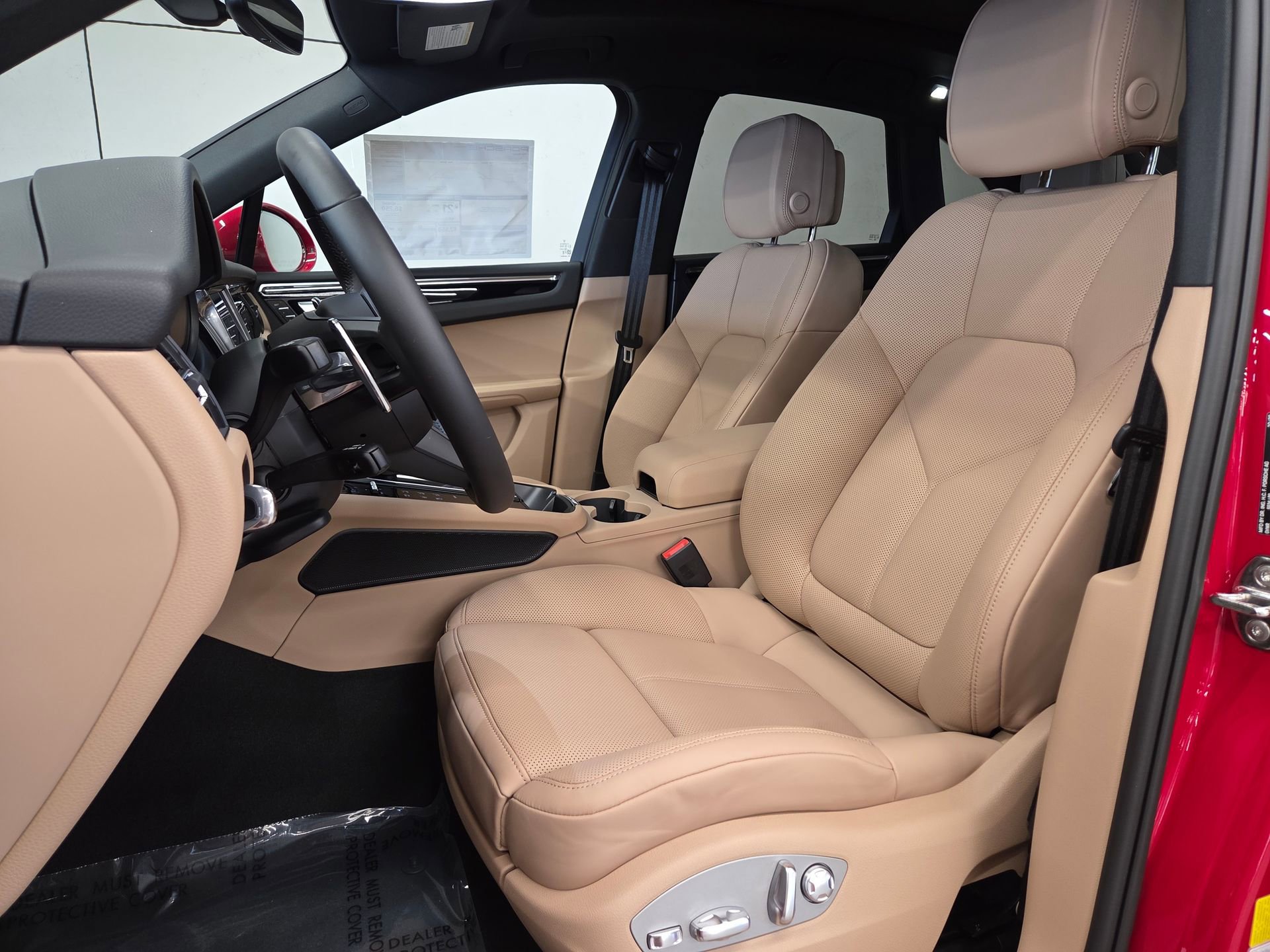 New 2026 Porsche Macan AWD/4WD image 5