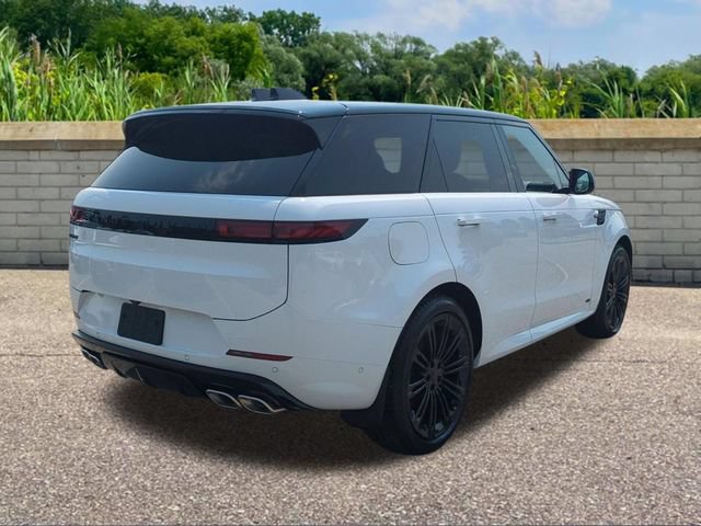 New 2026 Land Rover Range Rover Sport Dynamic SE AWD/4WD image 4