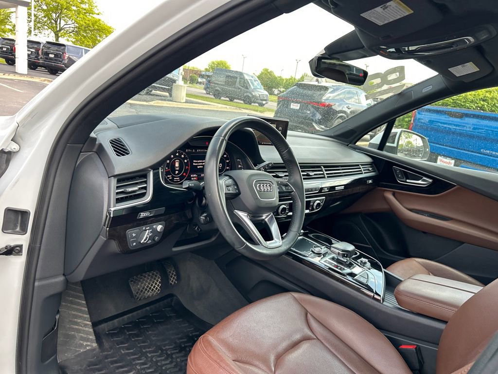 Used 2018 Audi Q7 3.0T Prestige AWD/4WD image 19