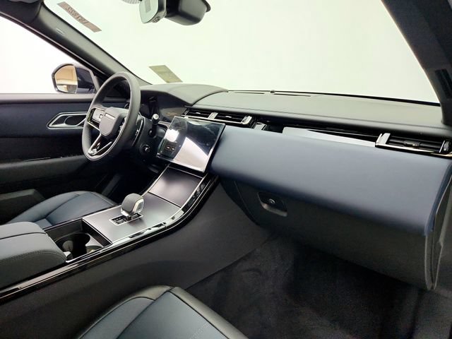 Certified 2026 Land Rover Range Rover Velar Dynamic SE AWD/4WD image 17