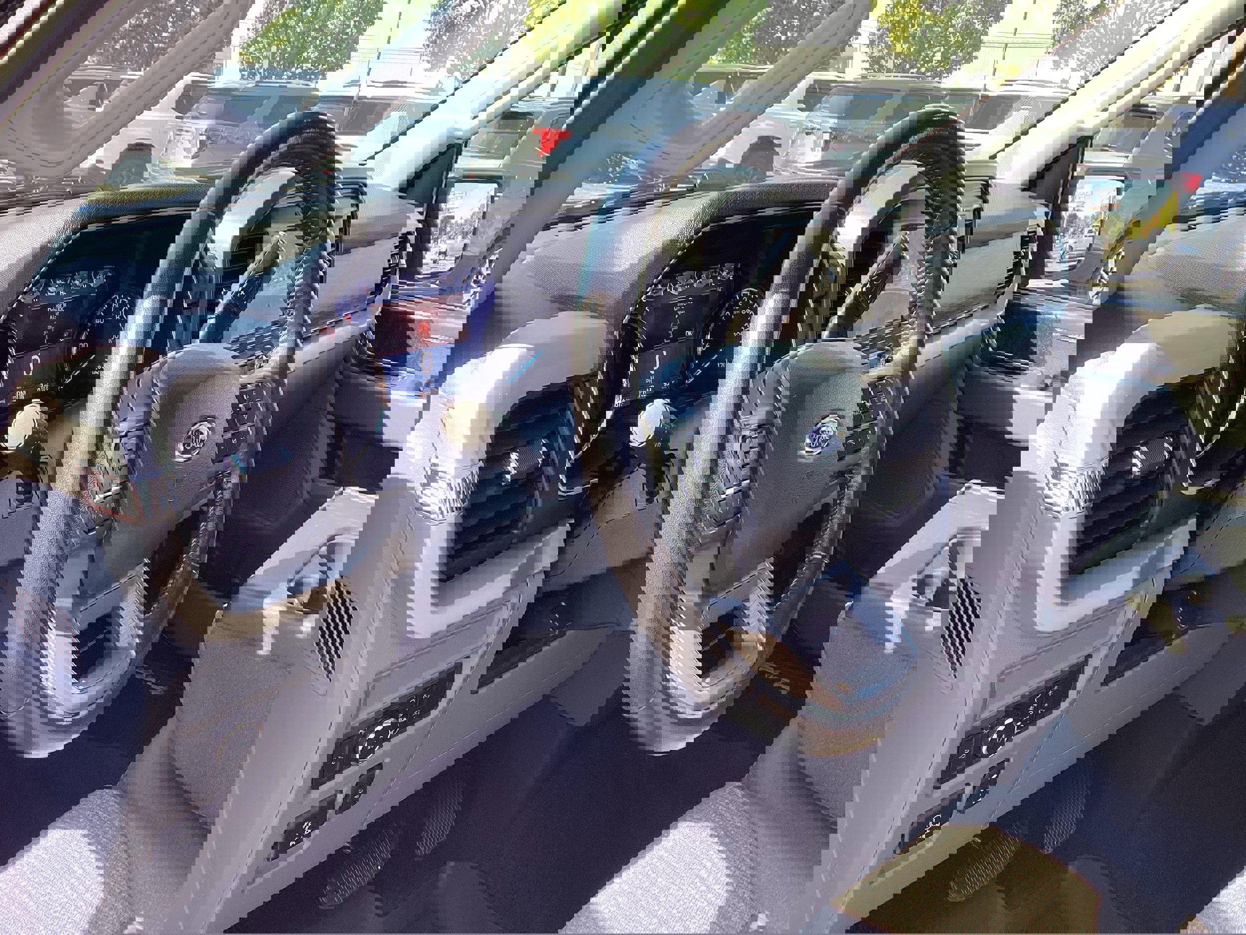 Used 2022 Ford F150 XLT w/ Equipment Group 301A Mid image 11