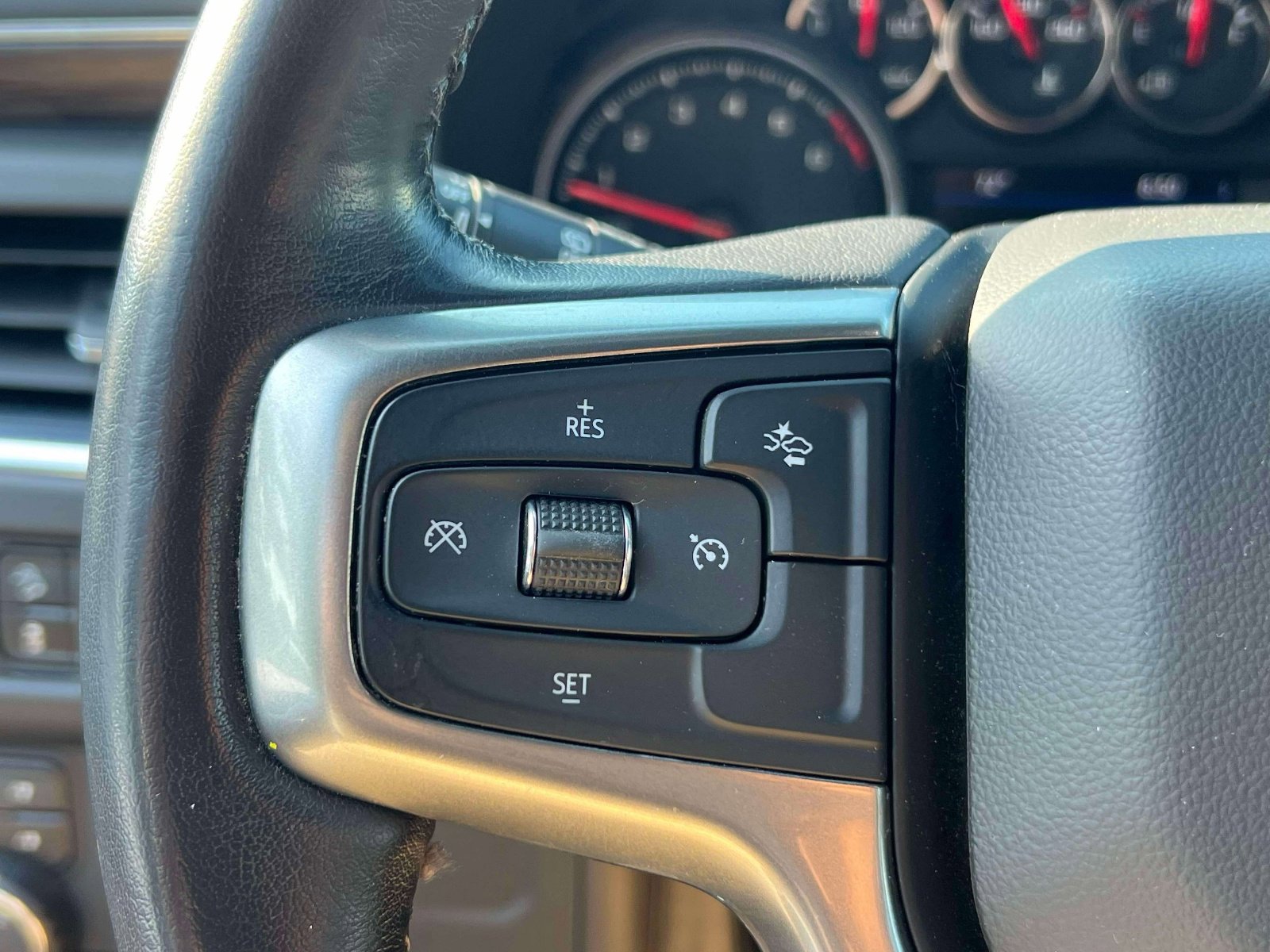 Used 2021 Chevrolet Tahoe Z71 image 19