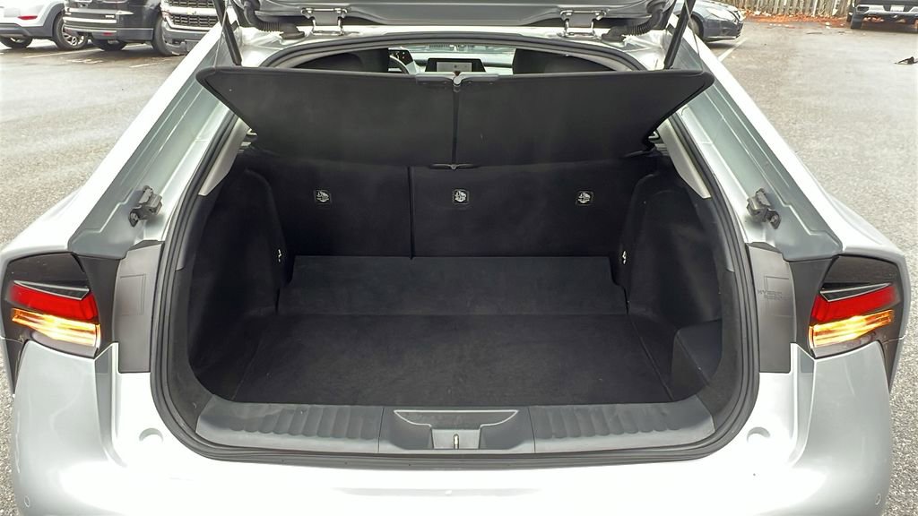 Used 2024 Toyota Prius LE image 14