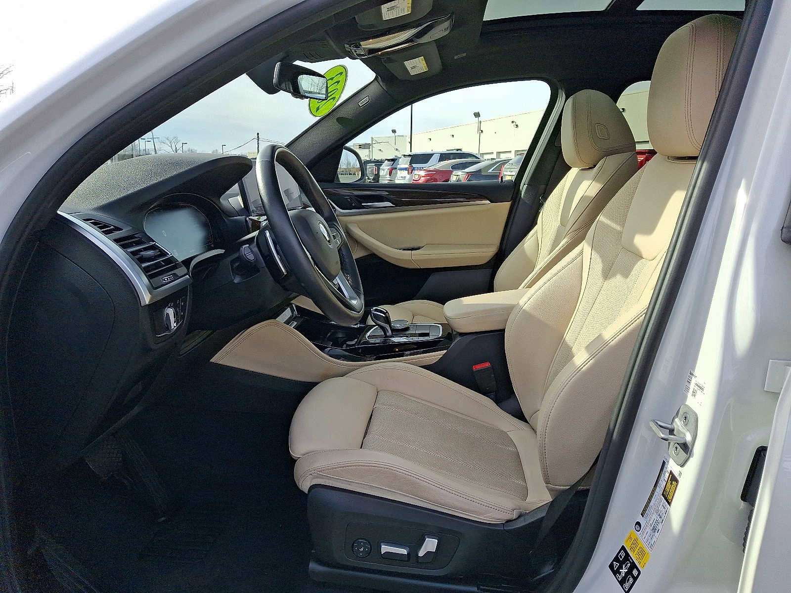 Used 2023 BMW X4 xDrive30i w/ Parking Assistance Package image 13