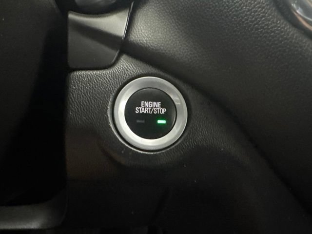 Used 2018 Chevrolet Equinox LT FWD image 14