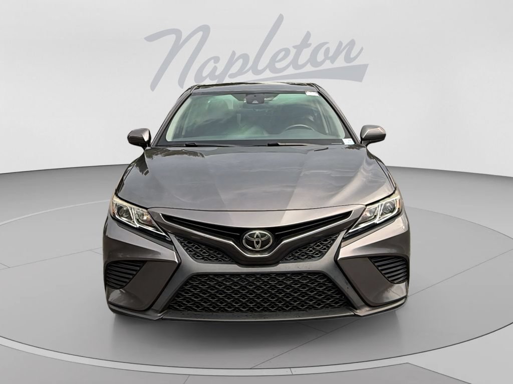 Used 2019 Toyota Camry SE FWD image 9