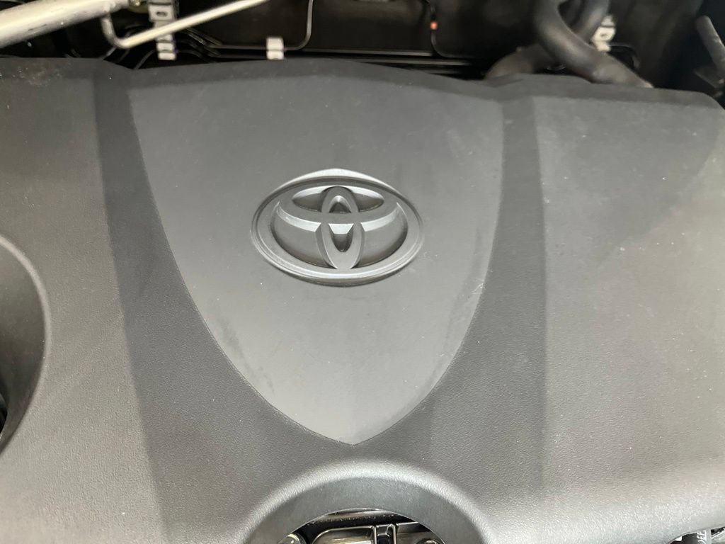 Used 2024 Toyota Venza Limited AWD/4WD image 10