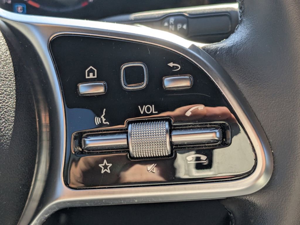 New 2022 Mercedes-Benz GLA 250 4MATIC image 13