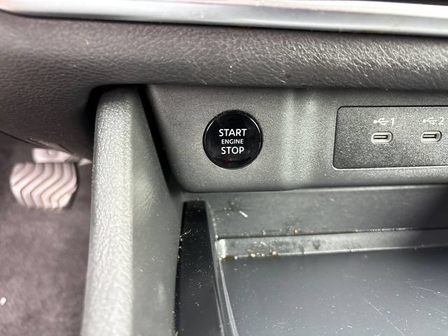Used 2024 Nissan Rogue S FWD image 16