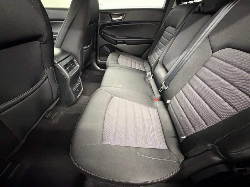 Used 2023 Ford Edge SE w/ Black Appearance Package AWD/4WD image 38
