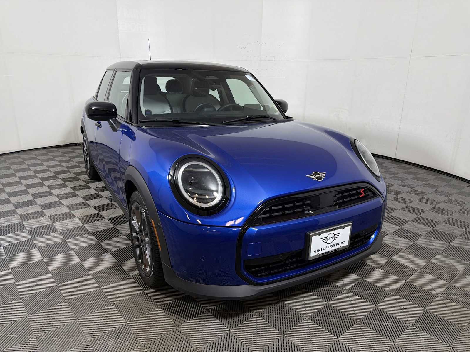 Certified 2025 MINI Cooper S FWD image 2