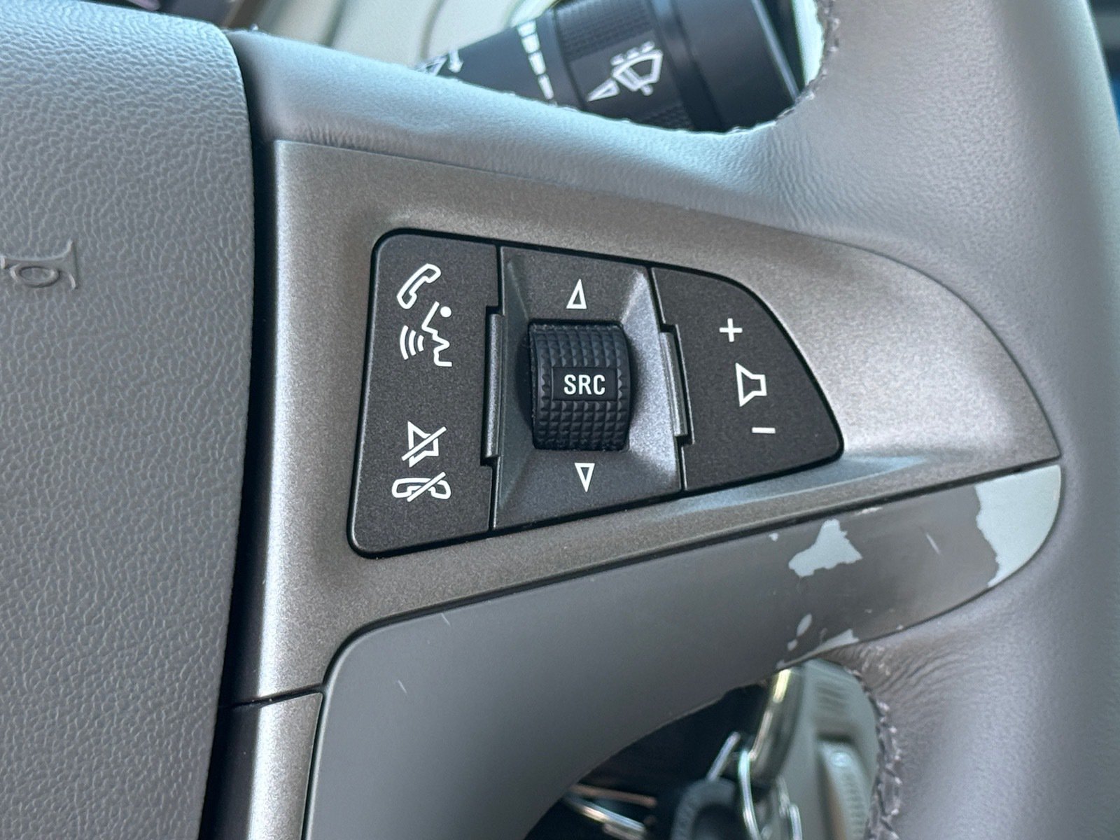Used 2010 Buick LaCrosse CX FWD image 15