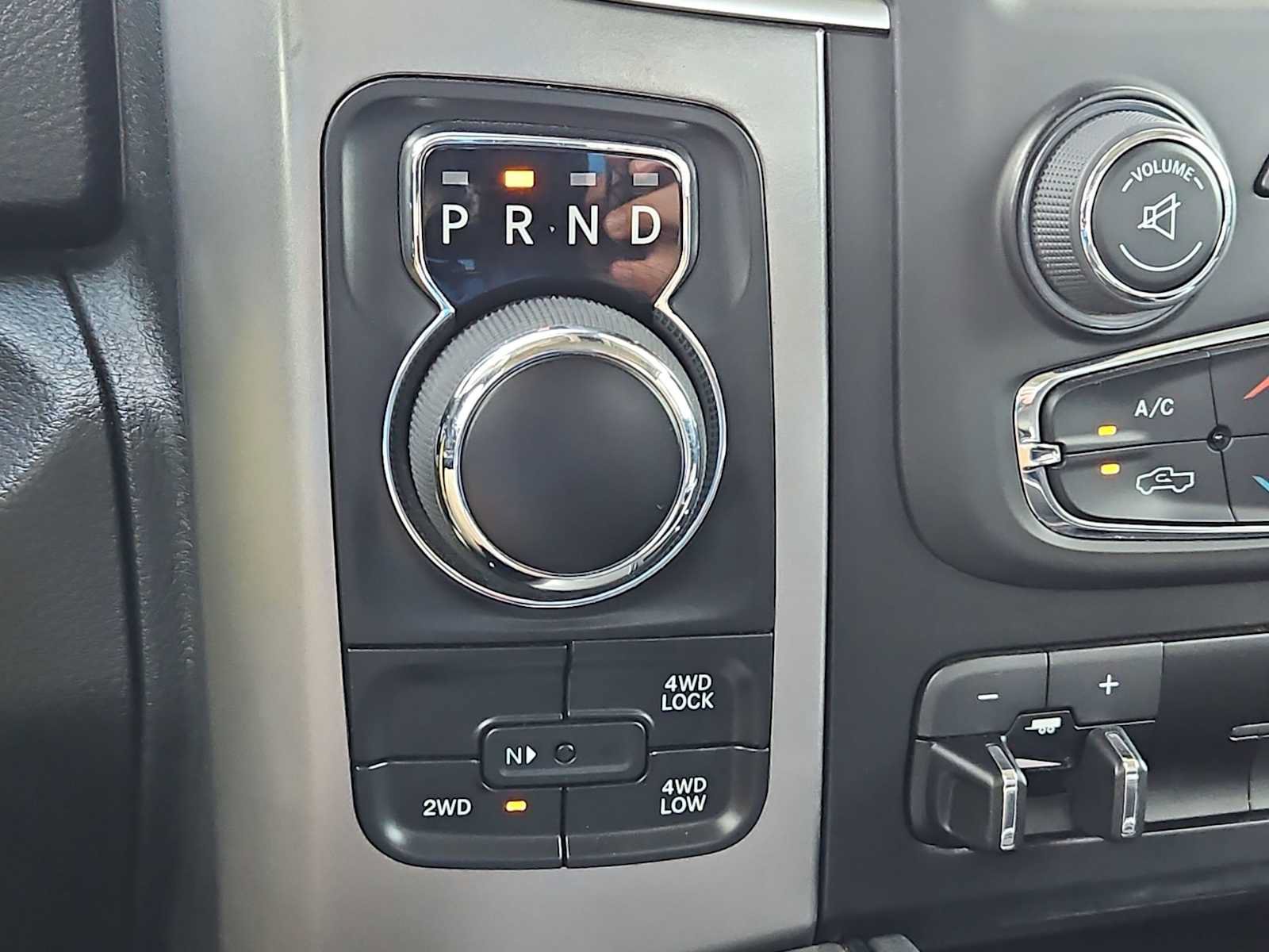 Used 2023 RAM 1500 Classic SLT w/ Trailer & Traction Group AWD/4WD image 29