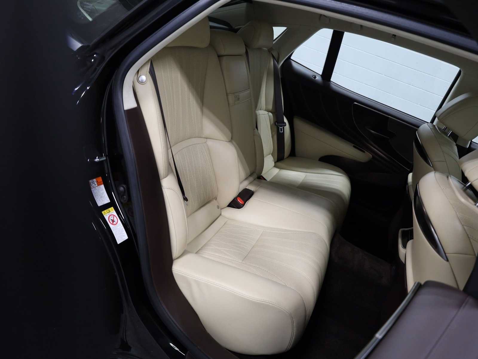 Used 2018 Lexus LS 500 w/ Interior Upgrade Package RWD image 35