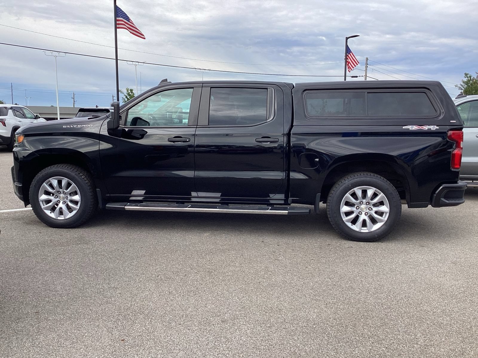 Used 2019 Chevrolet Silverado 1500 Custom w/ Custom Max Trailering Package AWD/4WD image 4